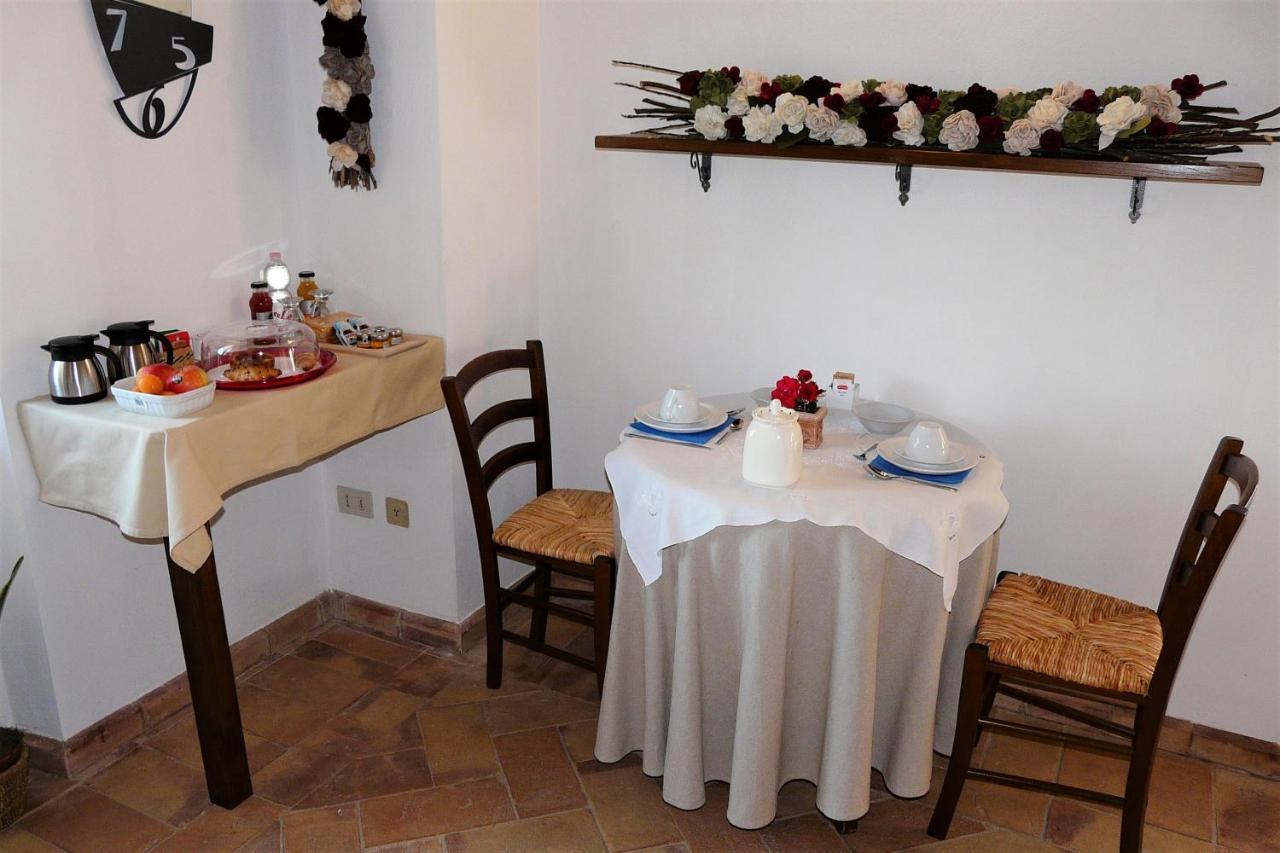 Bed and Breakfast Casale Le Orme Тоди Экстерьер фото